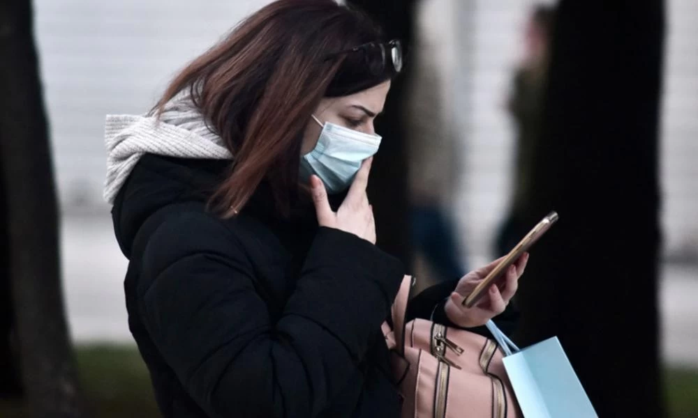 Κορωνοϊός: Τι να προσέχουν έγκυες και καπνιστές